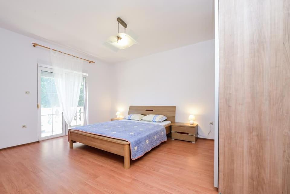 Sreca Apartment Near Beach With Bbq Bibinje Εξωτερικό φωτογραφία