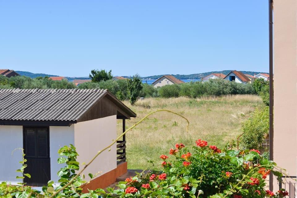Sreca Apartment Near Beach With Bbq Bibinje Εξωτερικό φωτογραφία