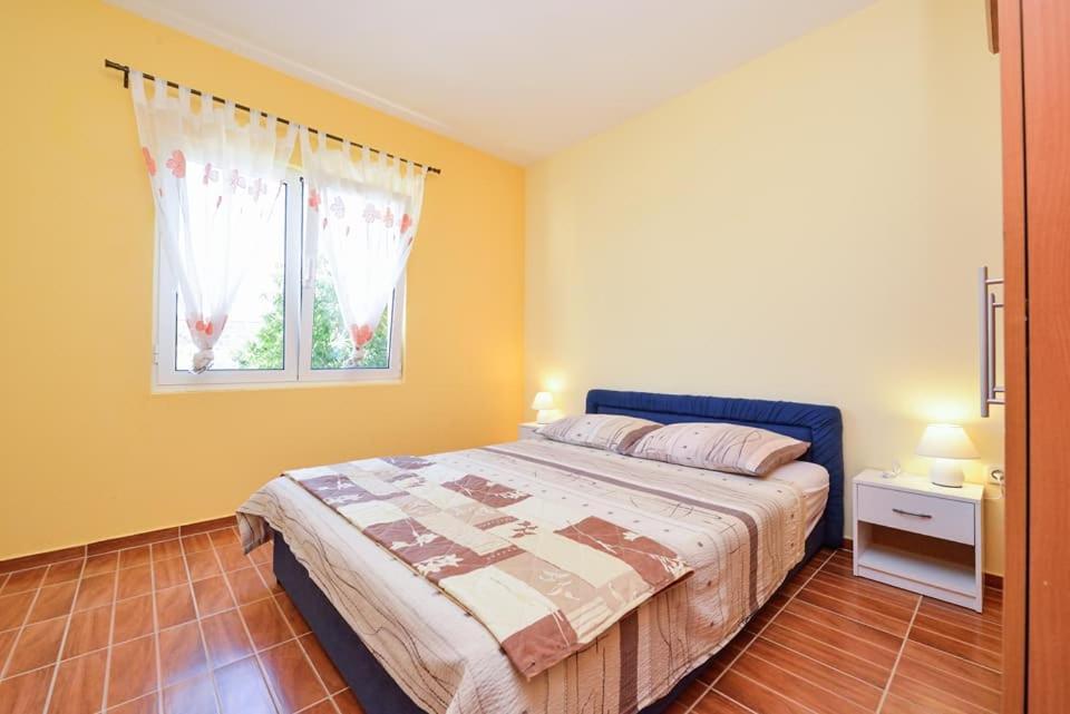 Sreca Apartment Near Beach With Bbq Bibinje Εξωτερικό φωτογραφία