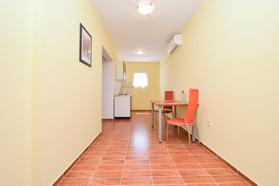 Sreca Apartment Near Beach With Bbq Bibinje Εξωτερικό φωτογραφία
