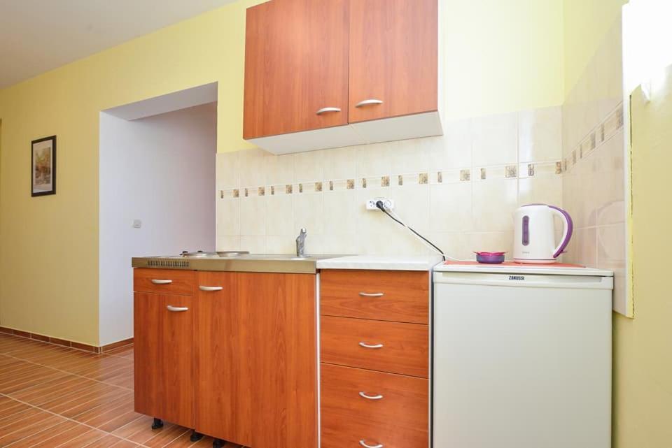 Sreca Apartment Near Beach With Bbq Bibinje Εξωτερικό φωτογραφία