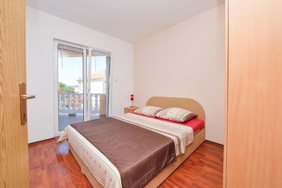 Sreca Apartment Near Beach With Bbq Bibinje Εξωτερικό φωτογραφία