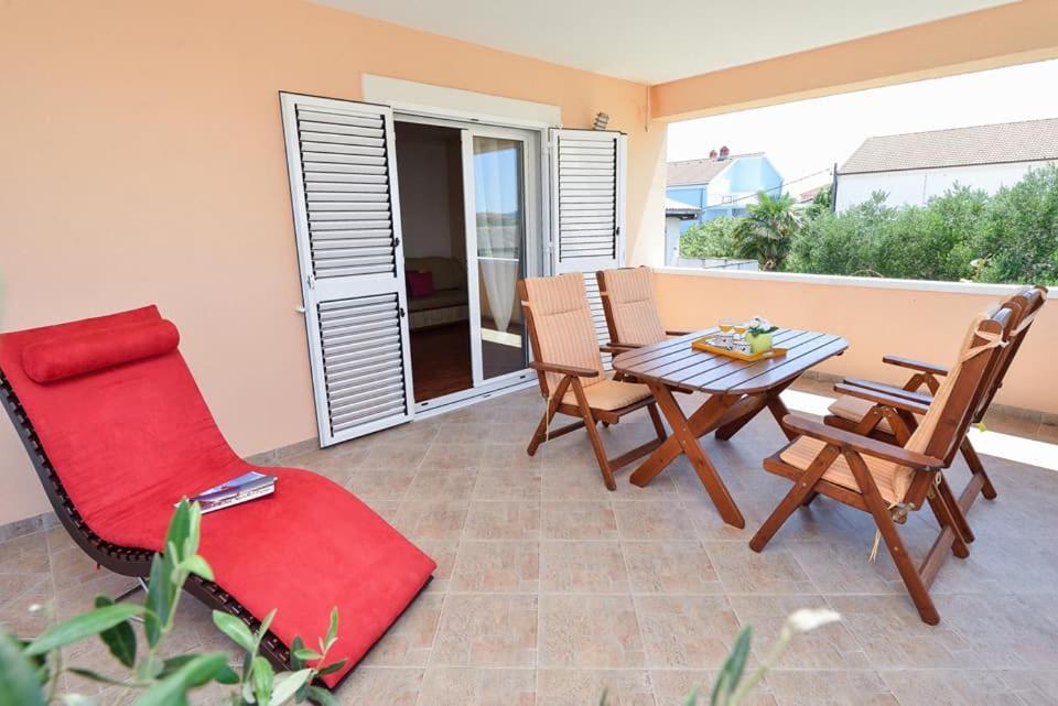 Sreca Apartment Near Beach With Bbq Bibinje Εξωτερικό φωτογραφία
